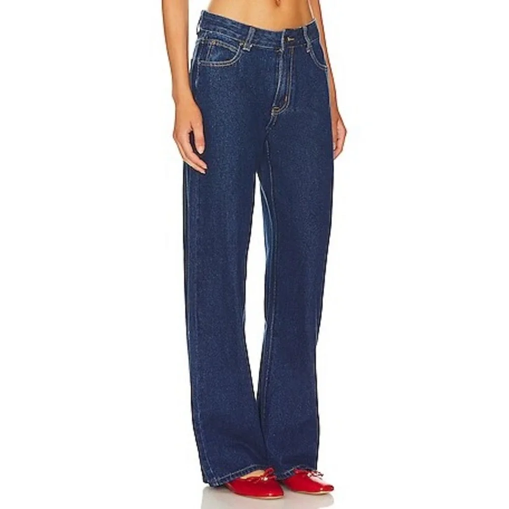 LIONESS Top Model Jean in Dark Denim in Blue